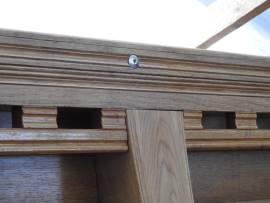 Dollbordbalken auf Endspant mit Schildriemenleiste Wikingerschiff Dollbordbalken auf Endspant mit Schildriemenleiste Wikingerschiff