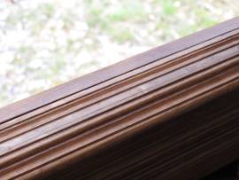 Dollbordbalken auf Endspant mit Schildriemenleiste Wikingerschiff