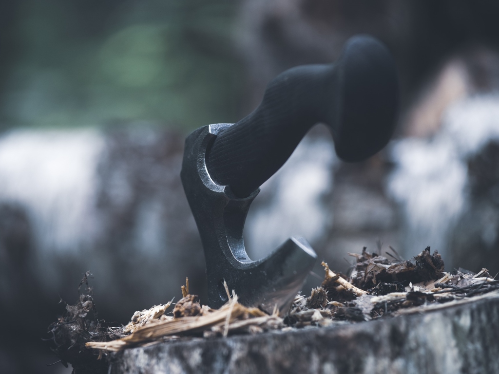 Axe © by Morket | pixabay