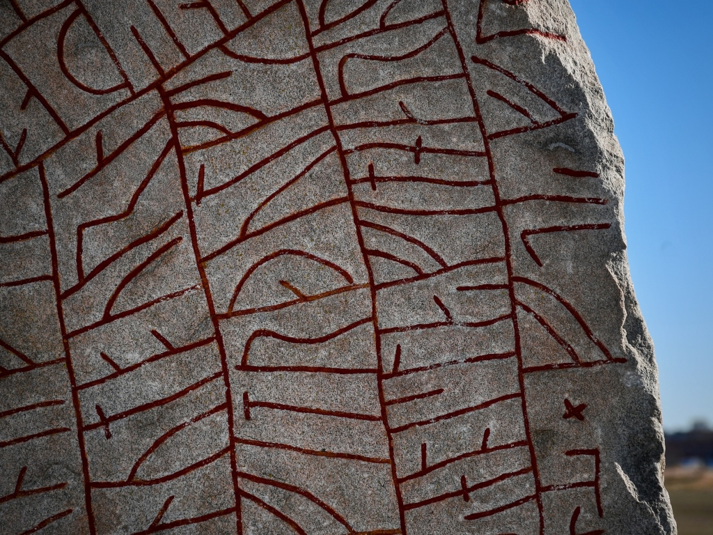 Runestone © by Anders_Mejlvang | pixabay