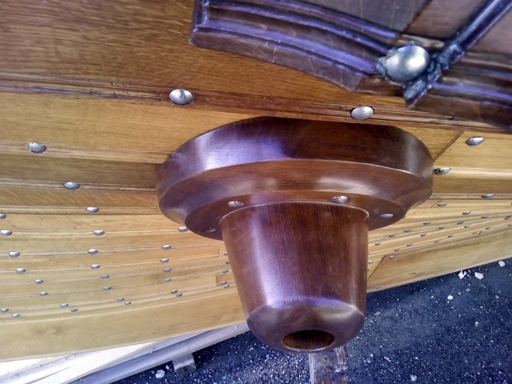 Ruderwarze für Seitenruder am Heck (Steuerbord)- Oktober 2024